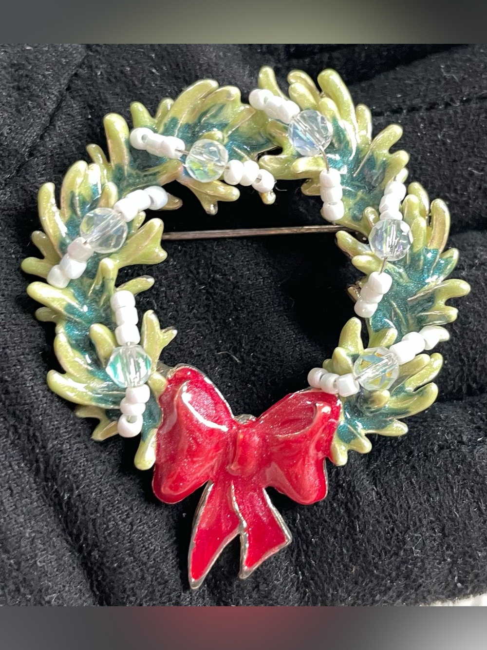 Vintage Tanya Creations  Holiday Wreath Brooch with Red Bow